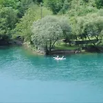 Villa On The Lake Near Mostar *