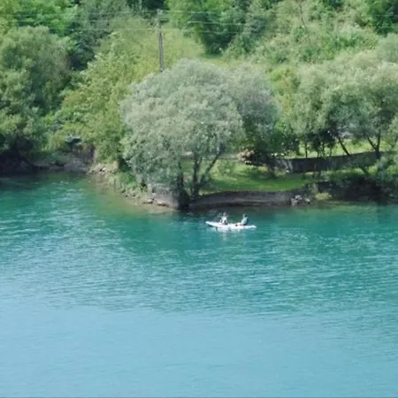 빌라 On The Near Mostar *